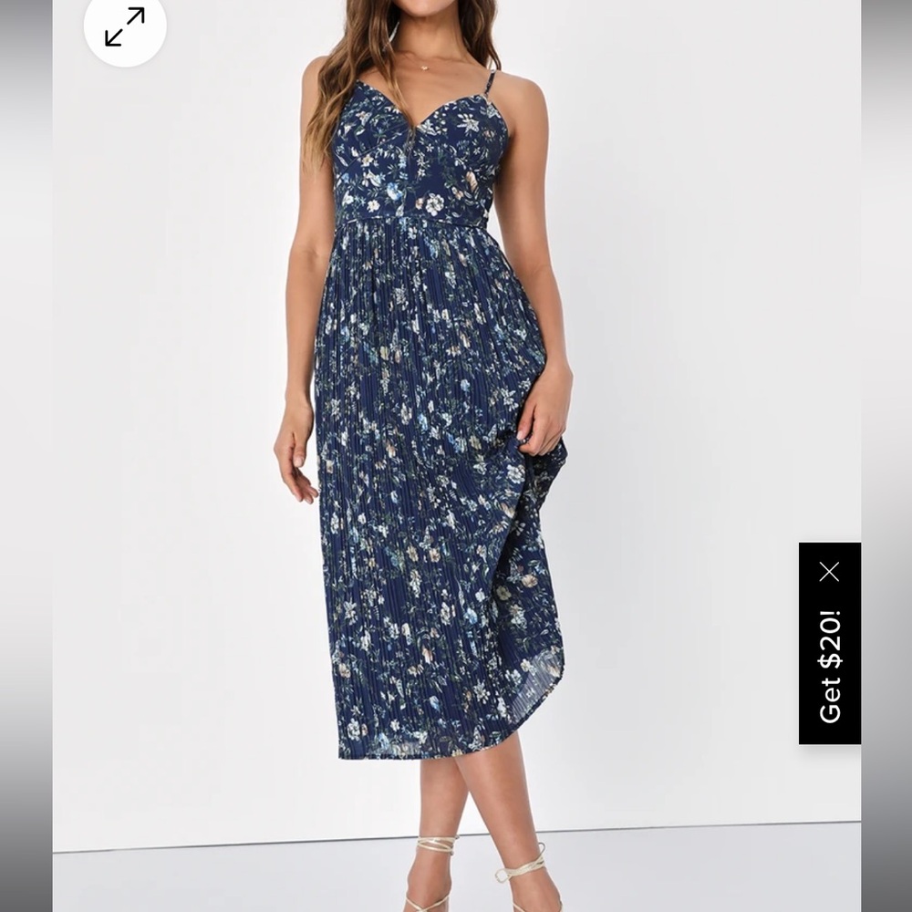 Lulus Poise and Perfection Navy Floral Print Pleated Midi Dress